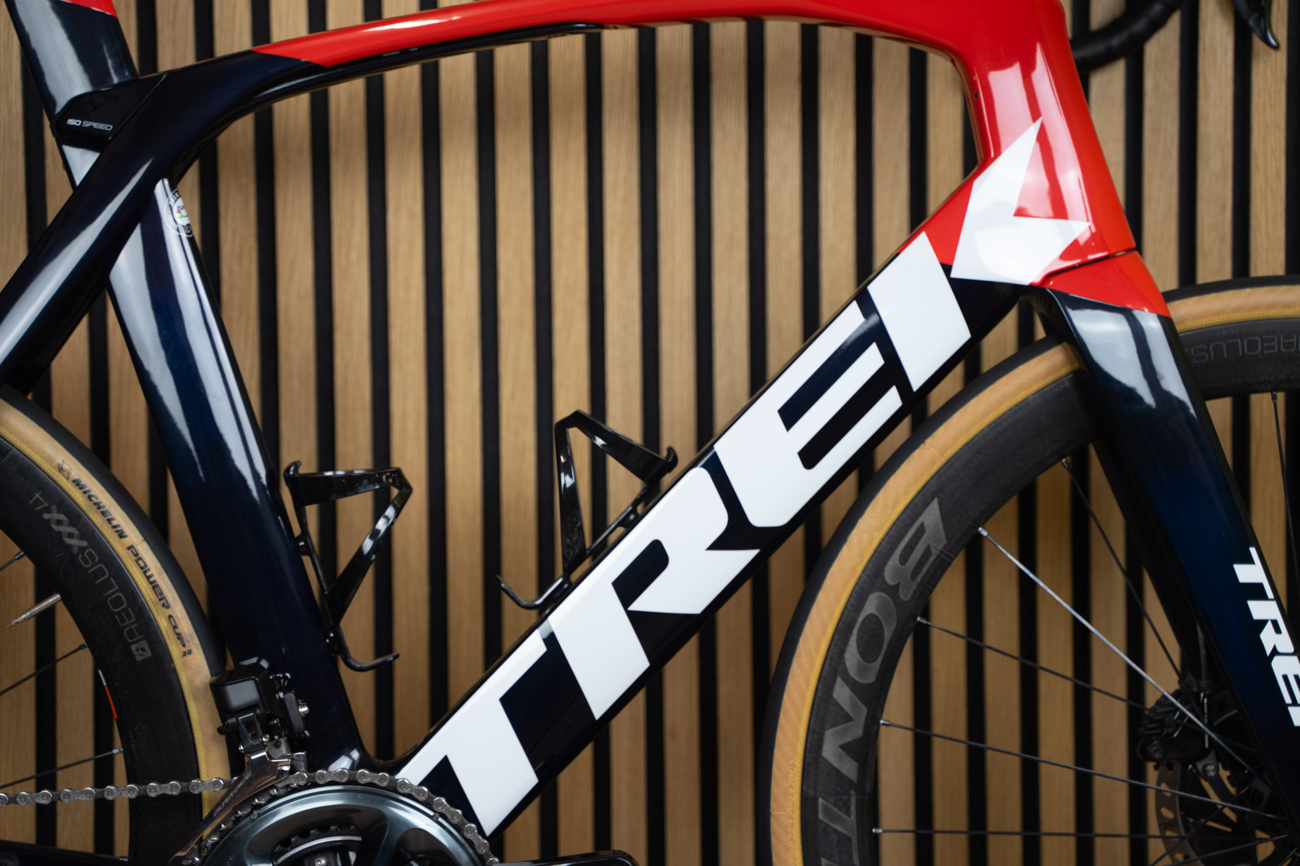 Trek Madone SLR9 DISC 