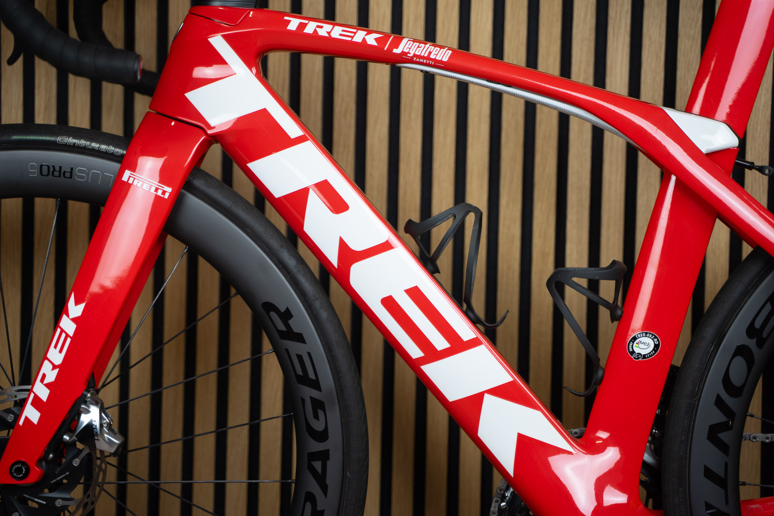 Trek Madone SLR9 DISC 